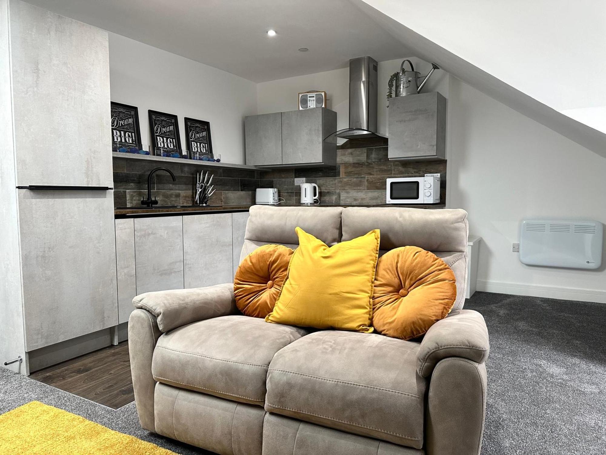 Vibrant Apartments Close To City Centre Cardiff Extérieur photo